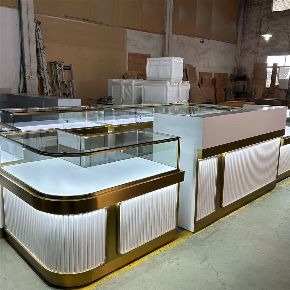 Kiosk Pameran Barang Kemas Mall